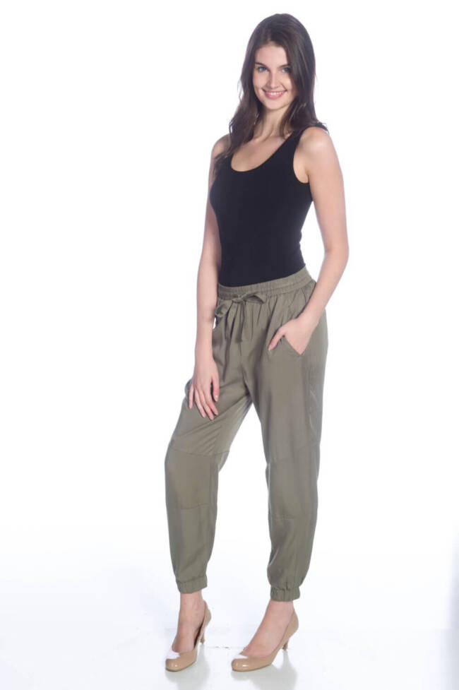 Drawstring Pant with Elastic Waist and Pockets - Image 3